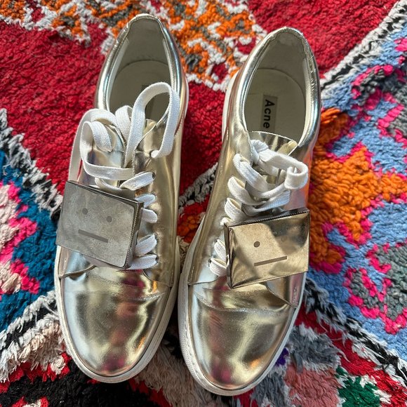 Acne Studios Adriana GOLD Metallic Face Logo Leather Sneakers - Picture 1 of 8